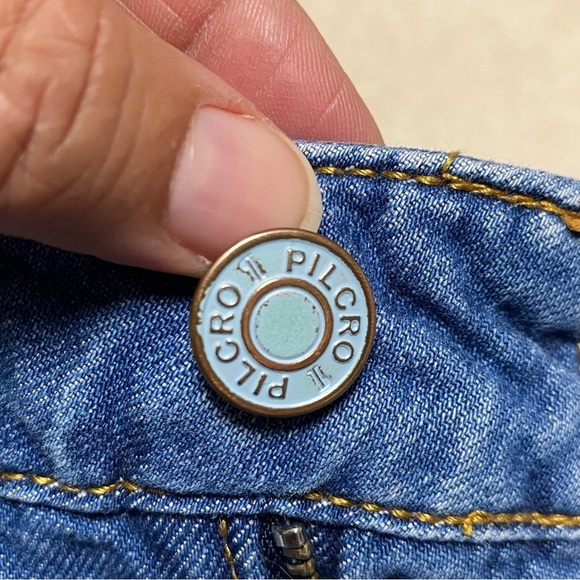 PILCRO Shorts Women’s Size 25 Blue denim Mid Rise Short Shorts - Picture 7 of 14